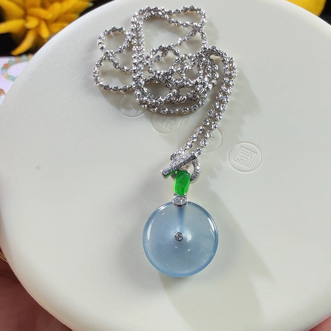 翡翠18K金镶嵌颈饰推荐