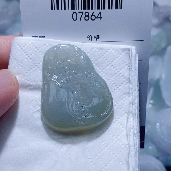 翡翠未镶嵌颈饰天光墟翡翠市场现金代购