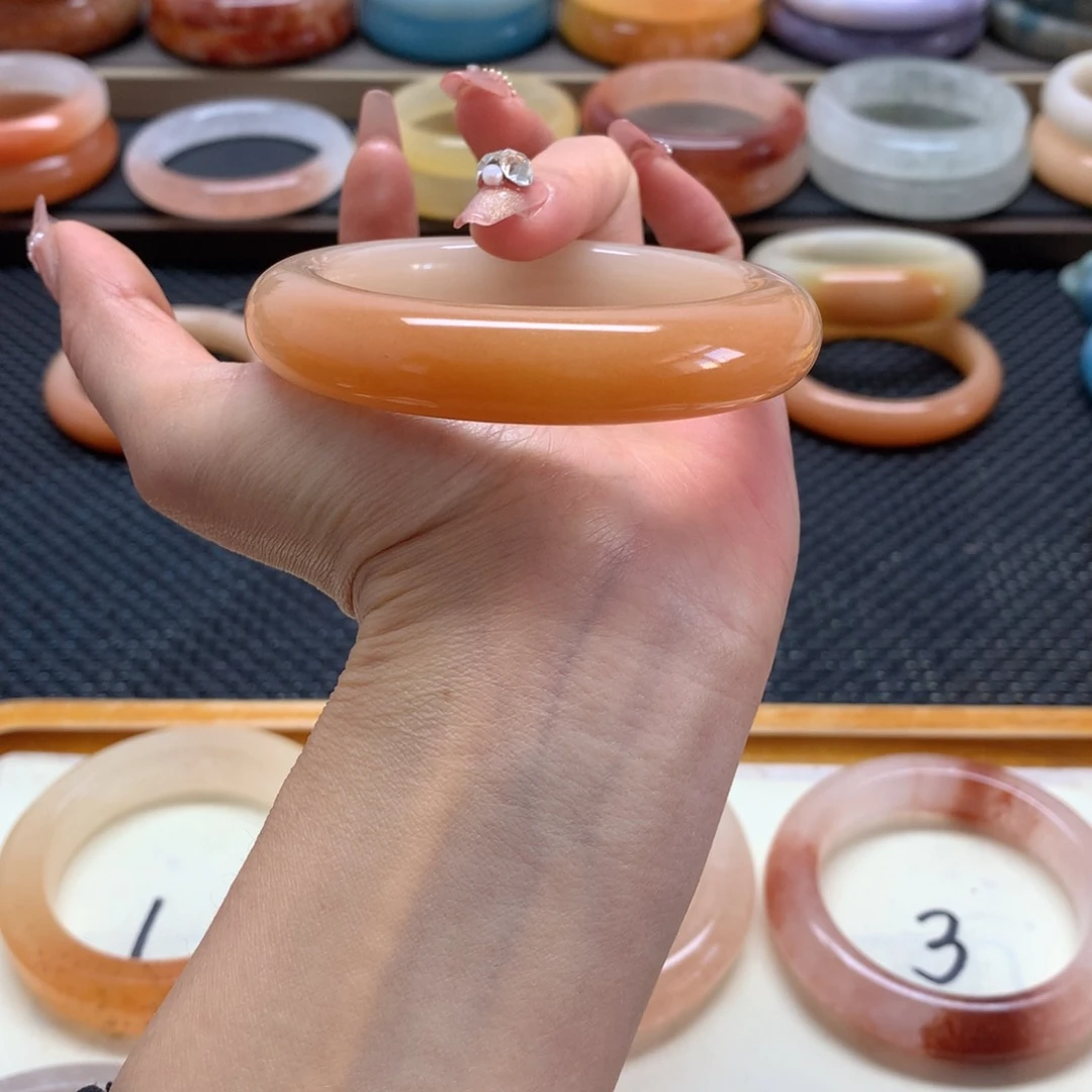 石英质玉手镯未镶嵌紫*意