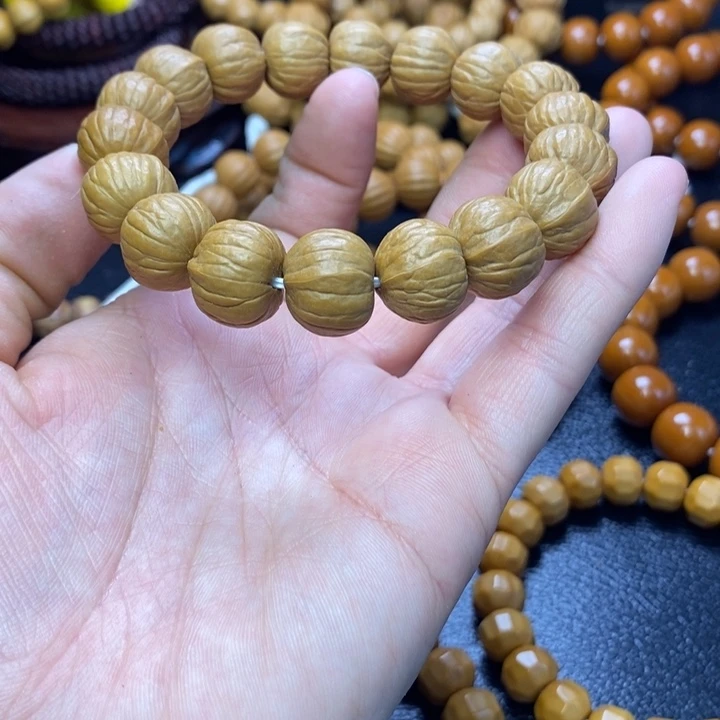 猴头核桃手串猴头