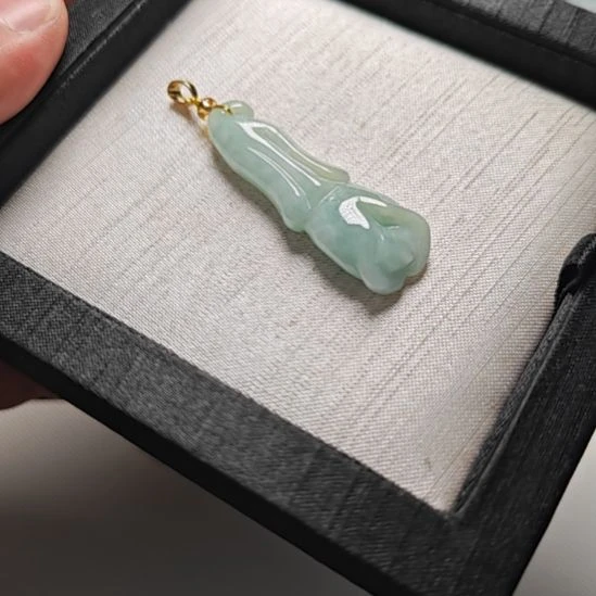 翡翠未镶嵌颈饰天然翡翠吊坠