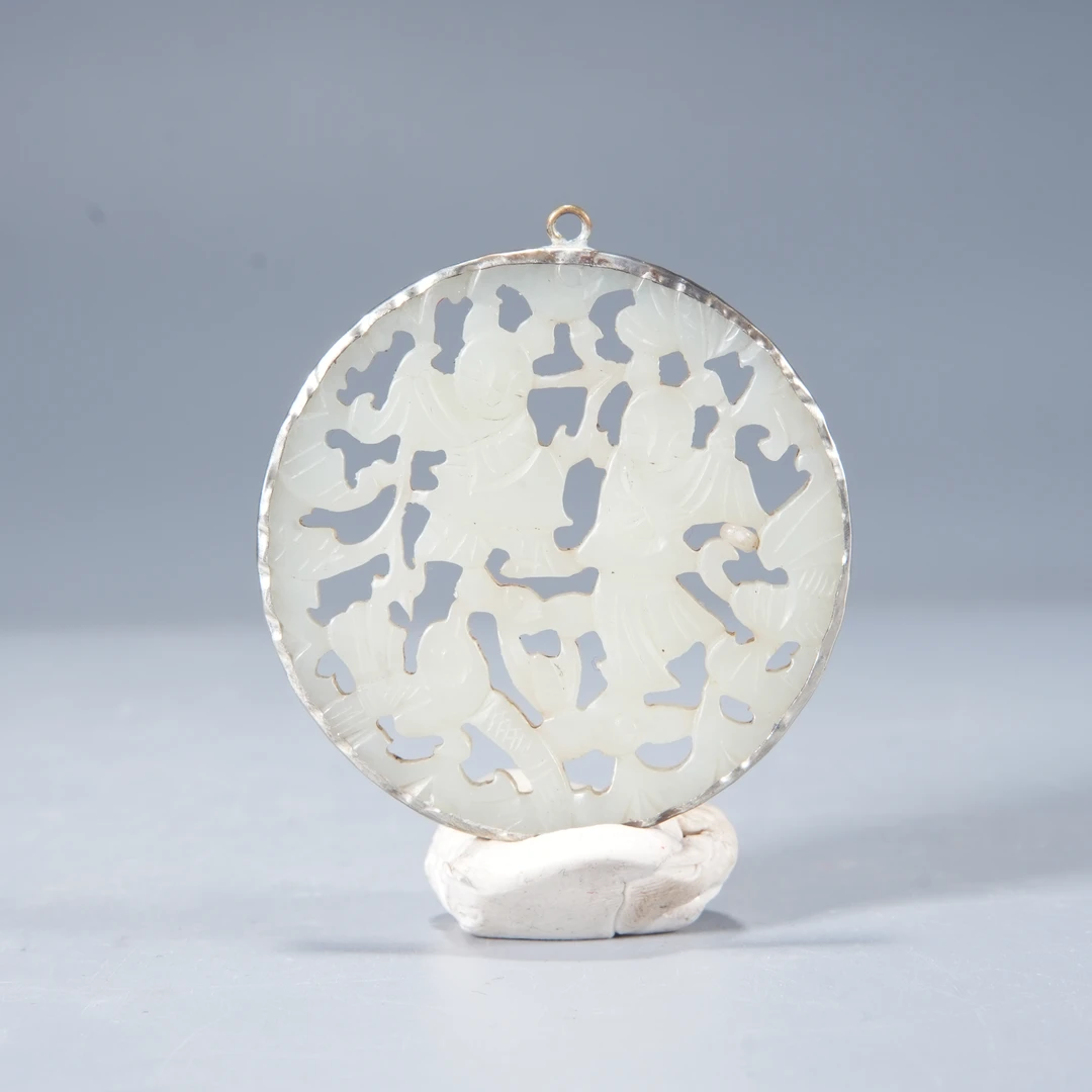 y332/清代 和田玉镂空雕人物纹玉牌【华豫之门甄选】