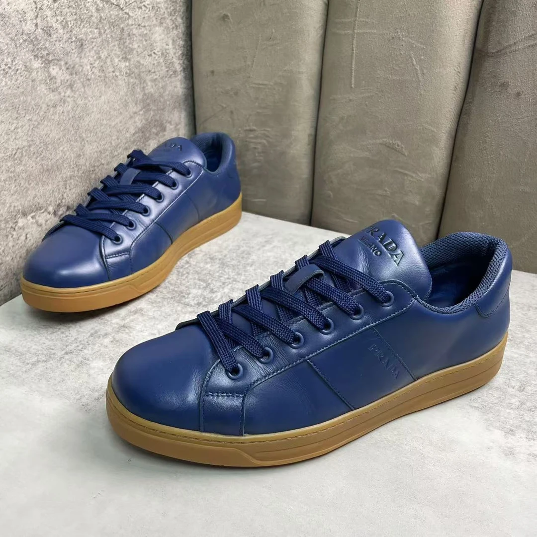 95新 Prada/普拉达 蓝色皮革时尚百搭休闲低帮板鞋/41.5码