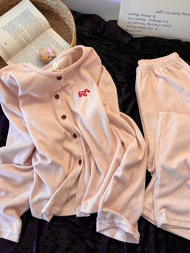 甜美简约可爱腊肠狗印花德绒睡衣女款秋冬保暖长袖长裤家居服套装