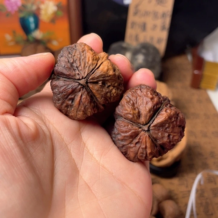 笑****云南铁核桃默认微瑕66