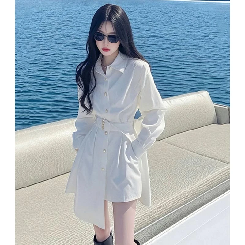 高级感气质翻领衬衫连衣裙女2026年春季新款收腰显瘦不规则短裙潮