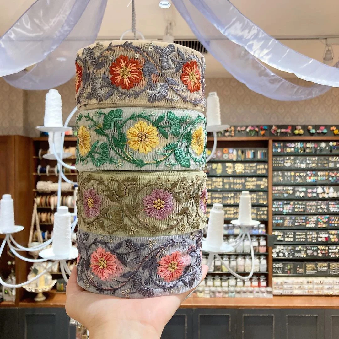 刺绣丝带 ins热销手工DIY耳饰服饰花边网纱底大花刺绣5cm宽