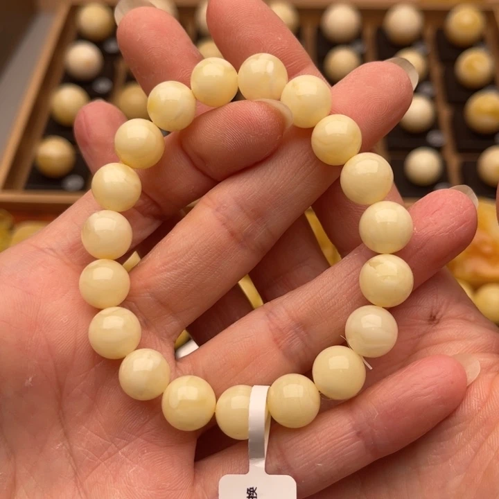 裸石琥珀未镶嵌十**蜜蜡手串十鸽