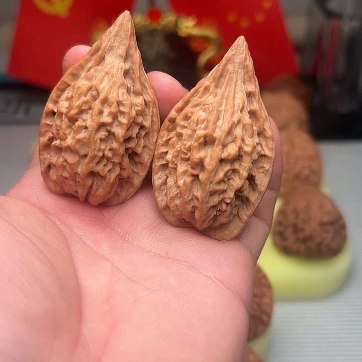 吊坠文玩核桃红缨枪