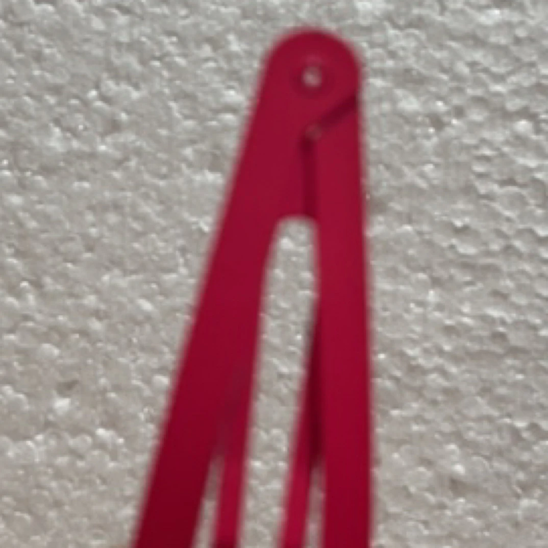 26021 红帽抱珠小熊发夹