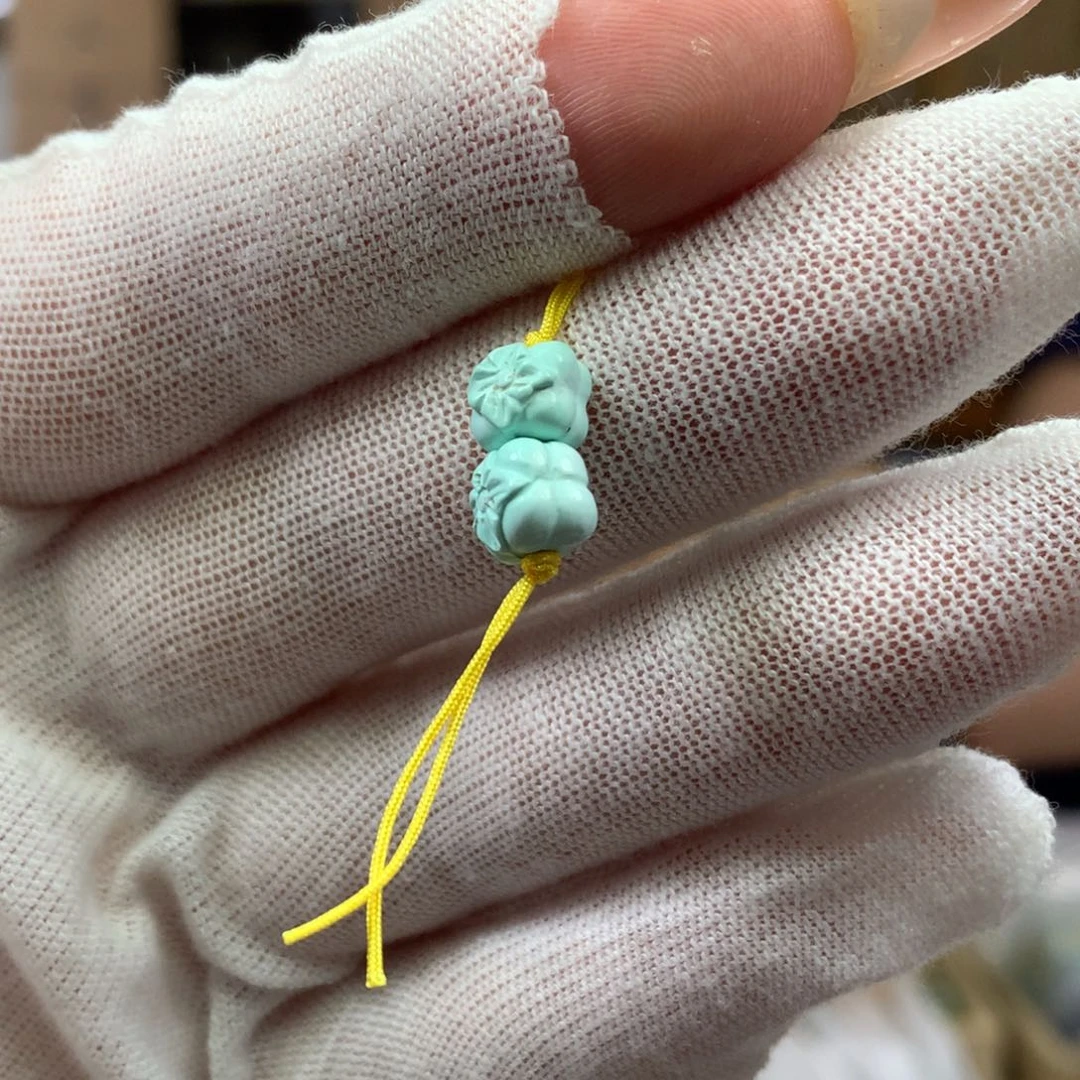 绿松石未镶嵌挂件