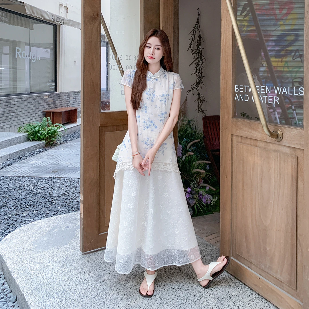清冷感新中式蕾丝拼接连衣裙夏女2025新款高级感气质绝美旗袍裙子