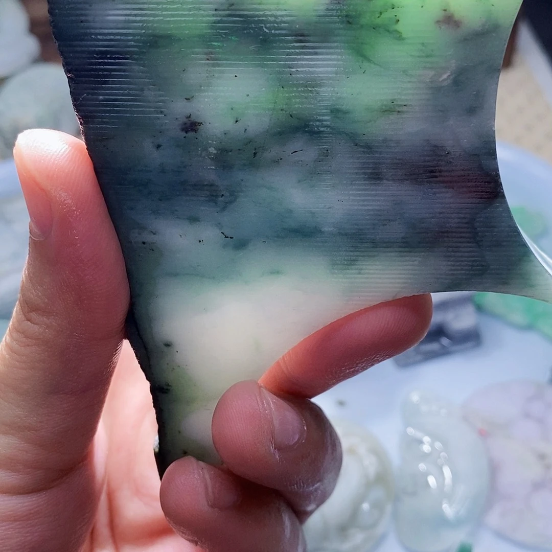 翡翠未镶嵌颈饰696