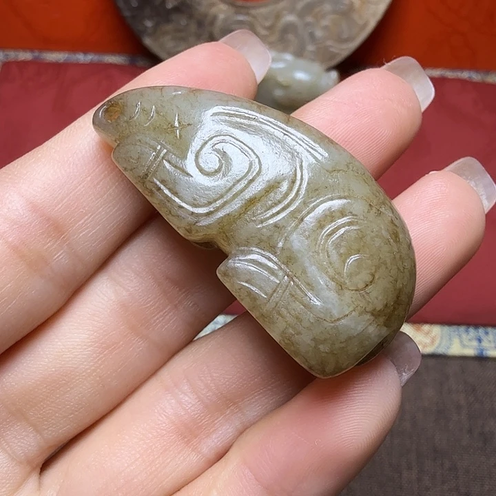 S***8和田玉（糖玉）未镶嵌颈饰