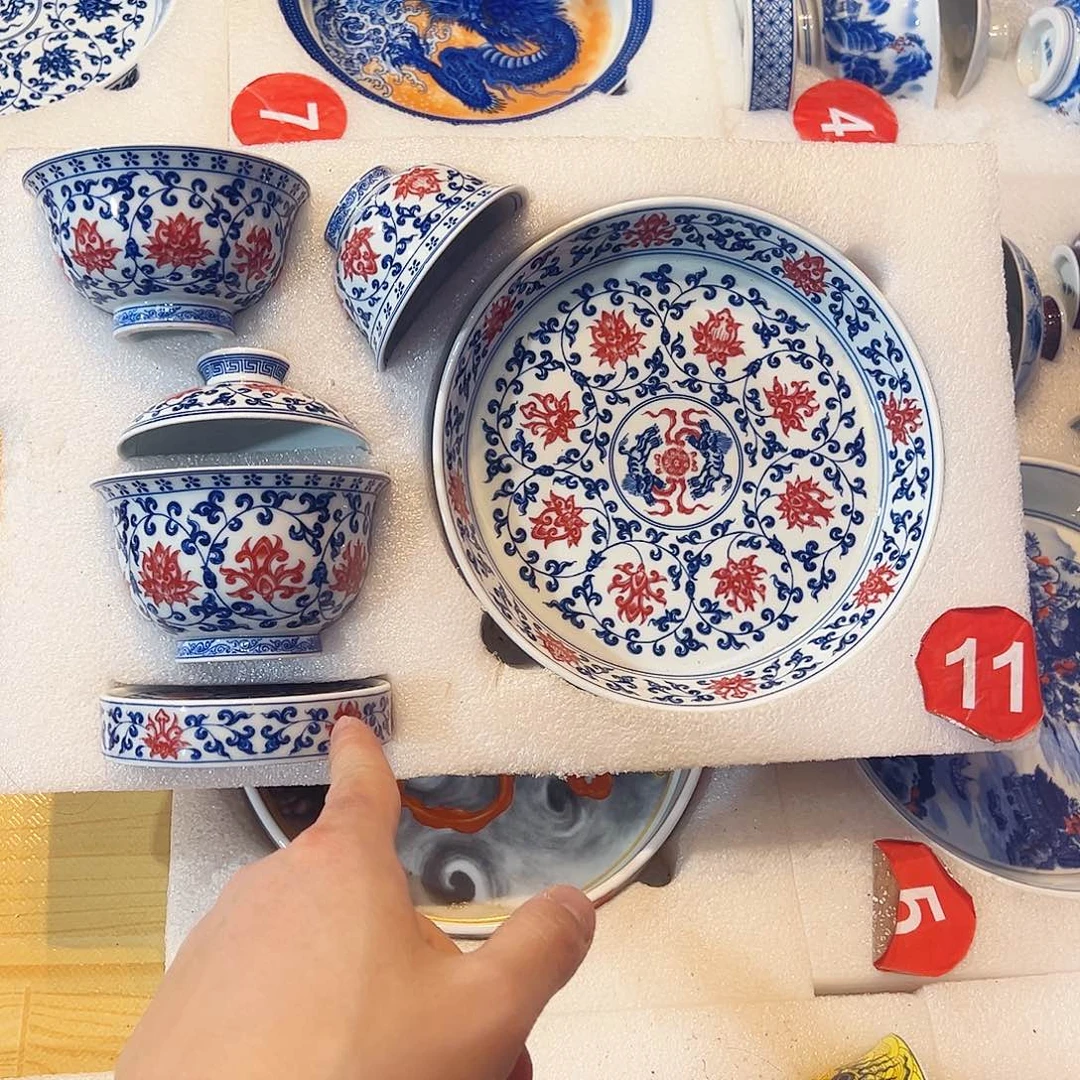 鲲***釉里红缠枝莲五件套
