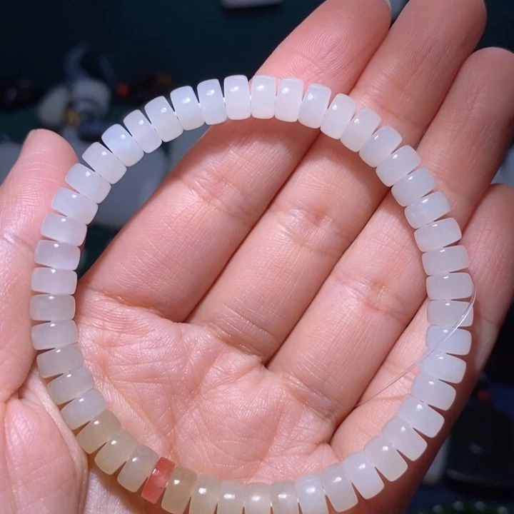 和田玉颈饰未镶嵌卡7mm