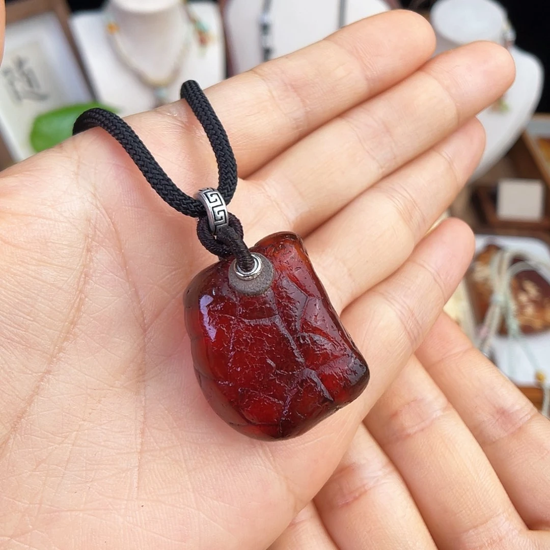 未镶嵌琥珀珠宝奇石，