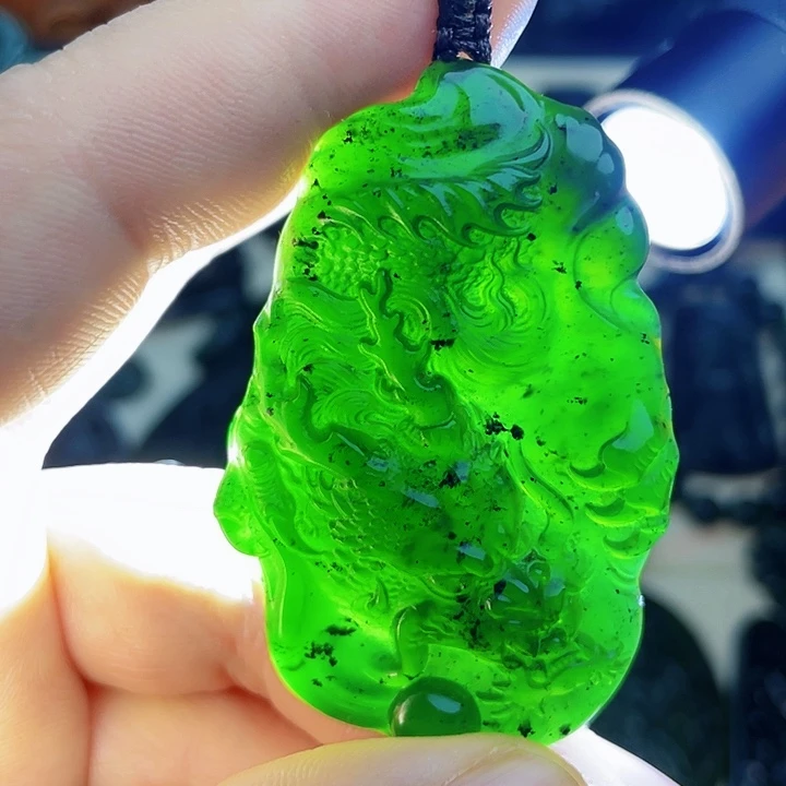 蛇纹石玉未镶嵌挂件