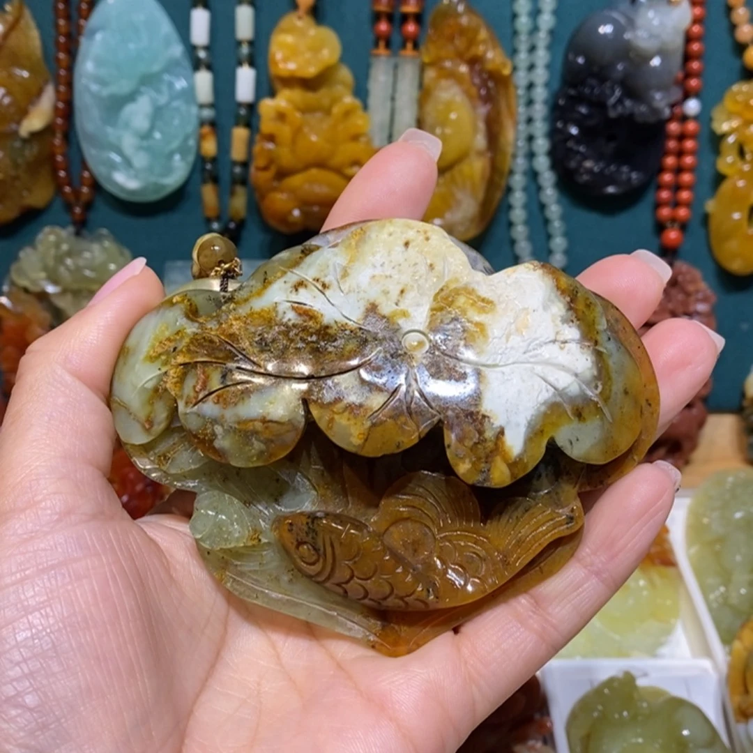 蛇纹石玉未镶嵌颈饰