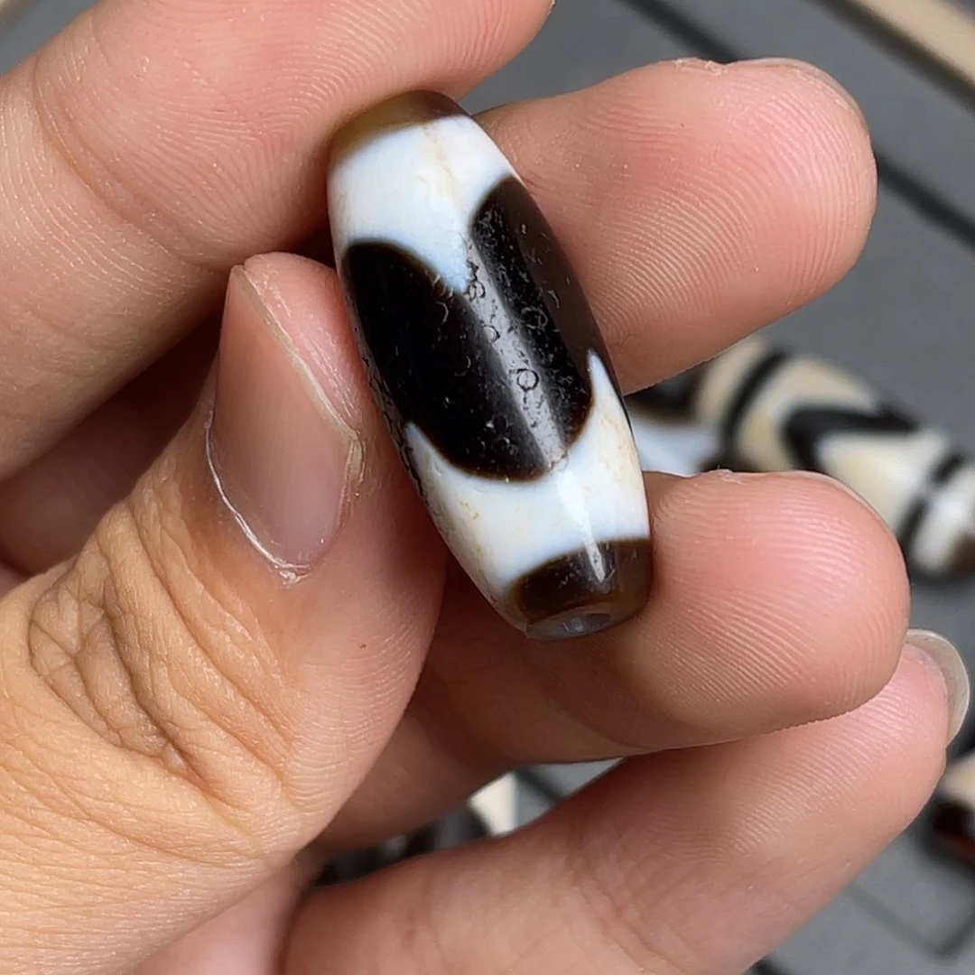 玛瑙/玉髓颈饰未镶嵌陈*喜