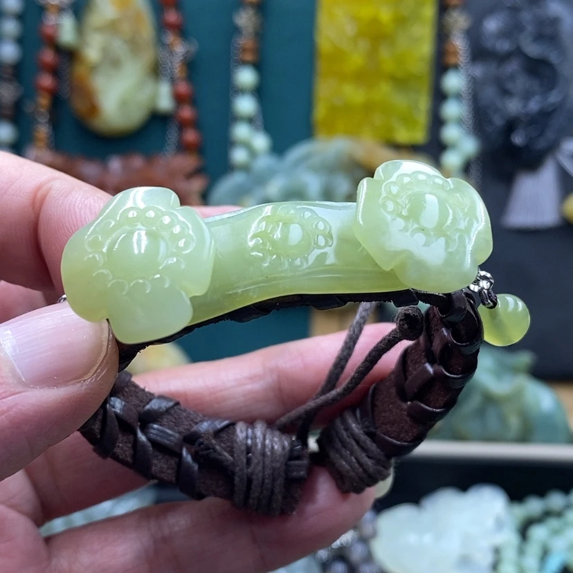 【闪购商品】未镶嵌岫玉手牌
