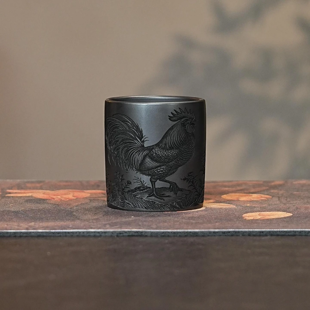 宜兴全手工紫砂茶具 原矿石黄泥料刻绘大公鸡紫砂主人杯品茗杯