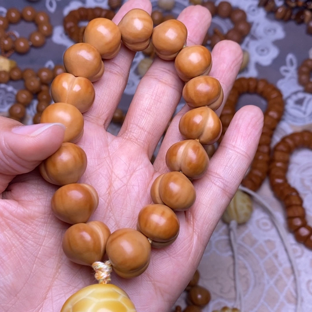 把件猴头核桃柯基屁桃龟甲