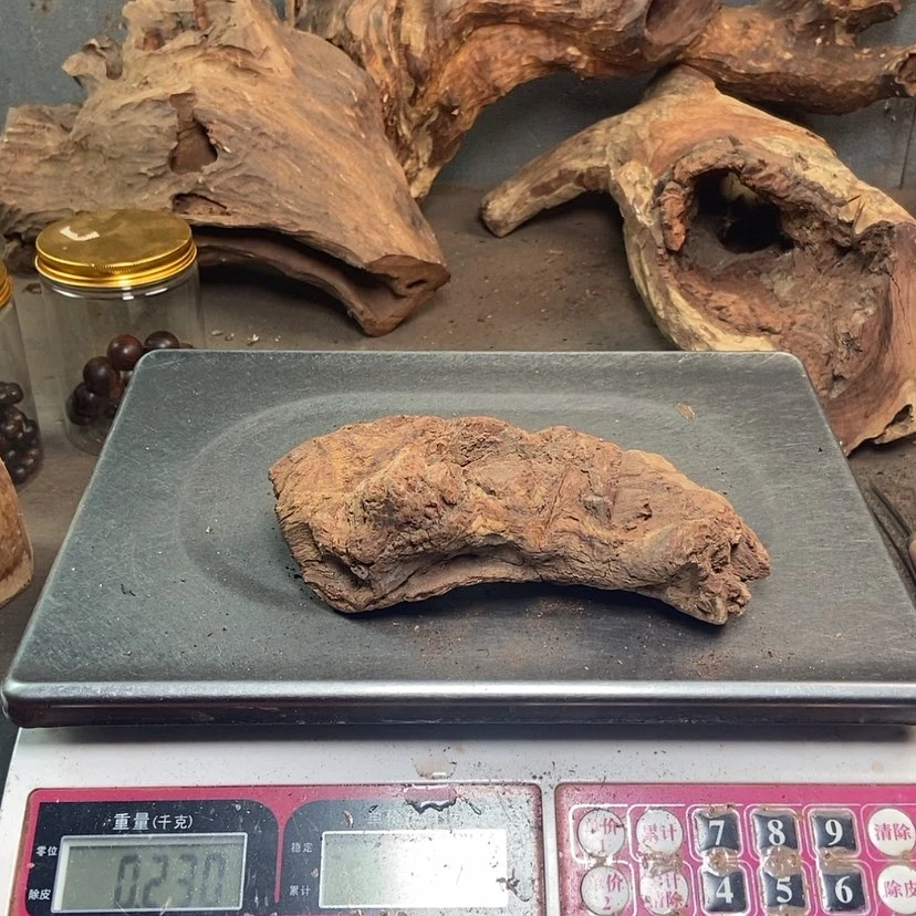 【闪购商品】黄花梨/降香黄檀不**·