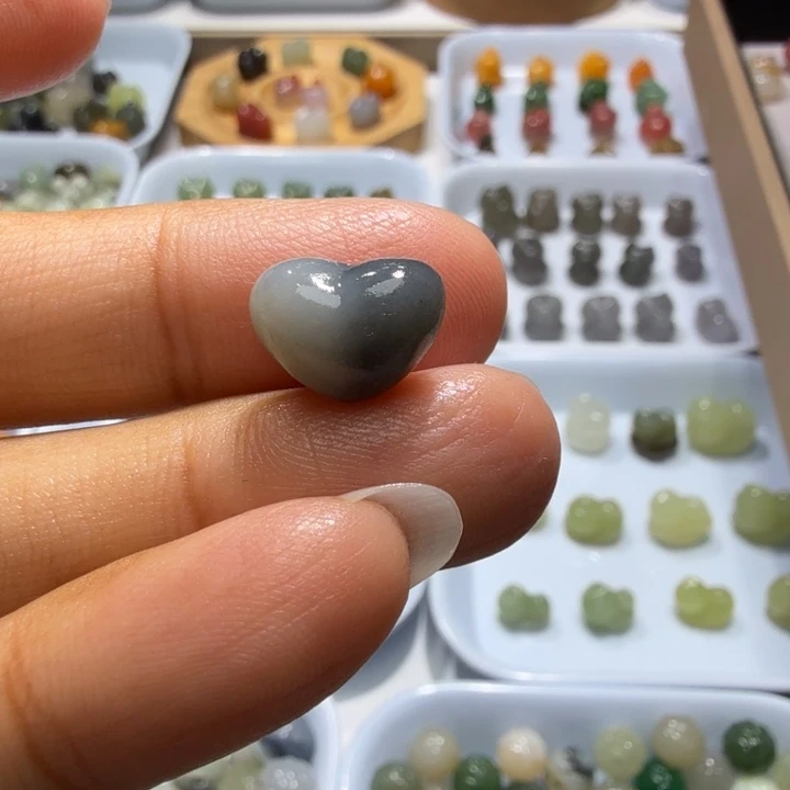 未镶嵌和田玉珠宝半成品