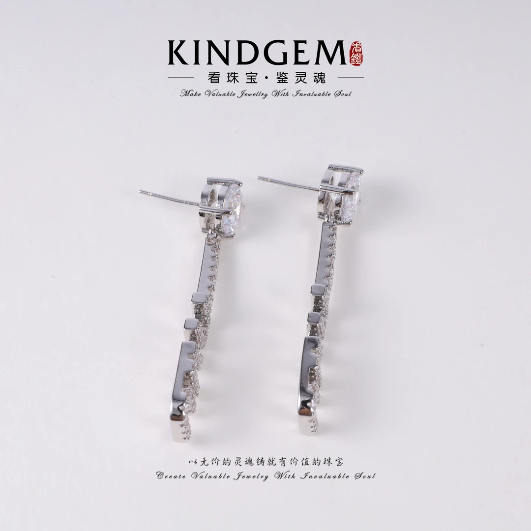 KindGem 银色轻奢高级感时尚精致耳环 C-35917