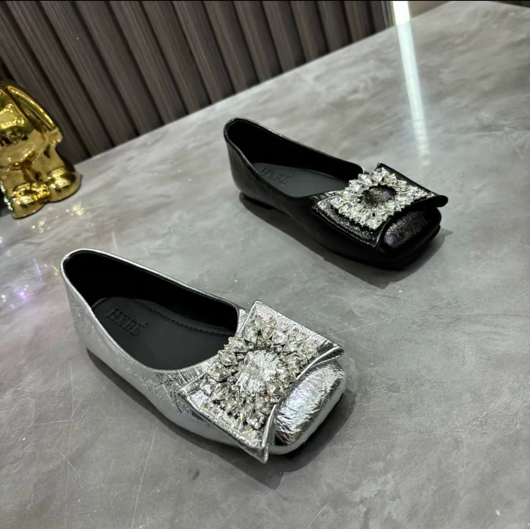 福利秒杀价！369 25年新款高品质春夏平底韩水钻时尚瓢鞋