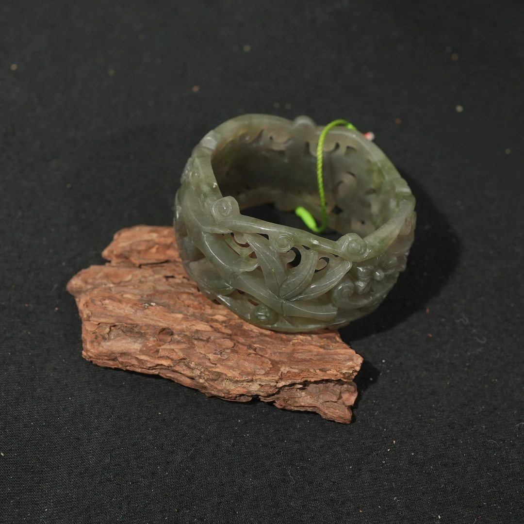 12.27香港王老板-和田玉手镯6z79