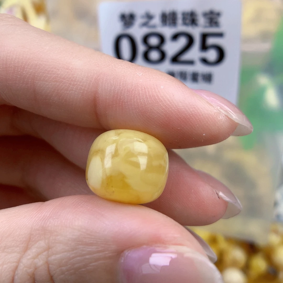 裸石琥珀未镶嵌13