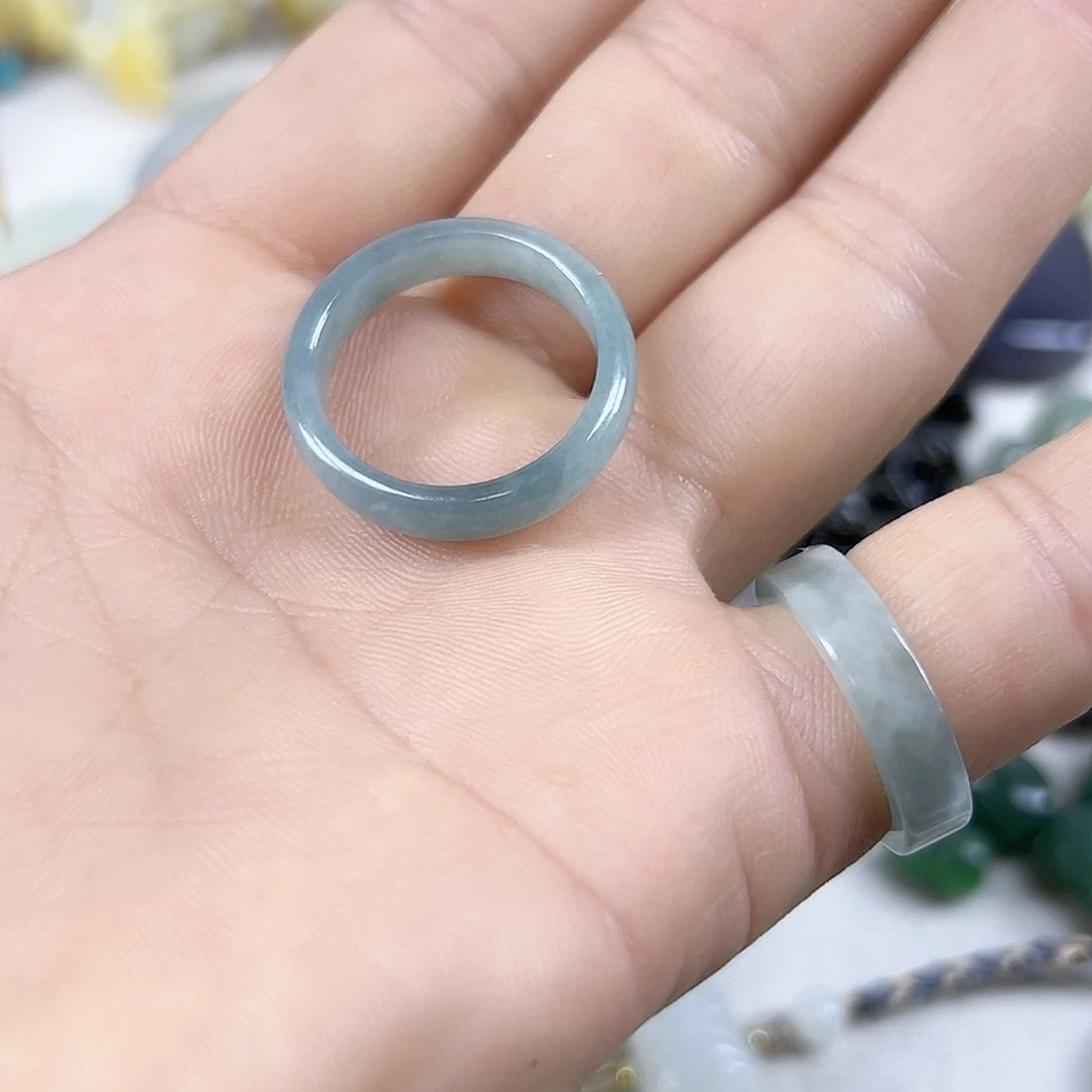 颈饰未镶嵌和田玉（糖玉）