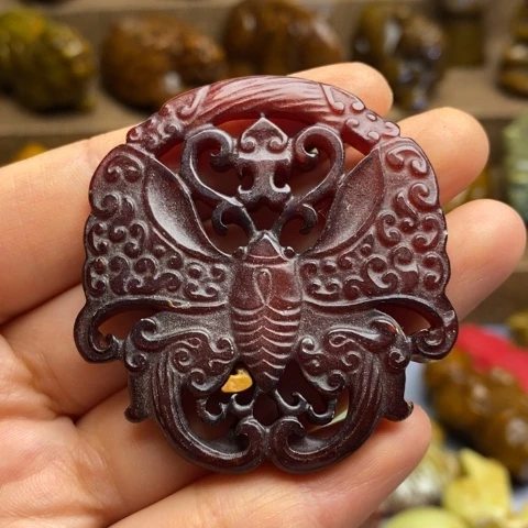 蛇纹石玉未镶嵌颈饰97