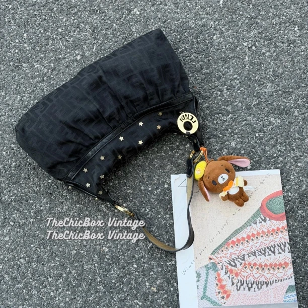 95新 FENDI/芬迪 只盒/中古星星黑花单肩元宝