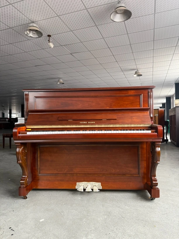 个人家用一手韩国进口英昌三益钢琴，保养好，音色手感俱佳