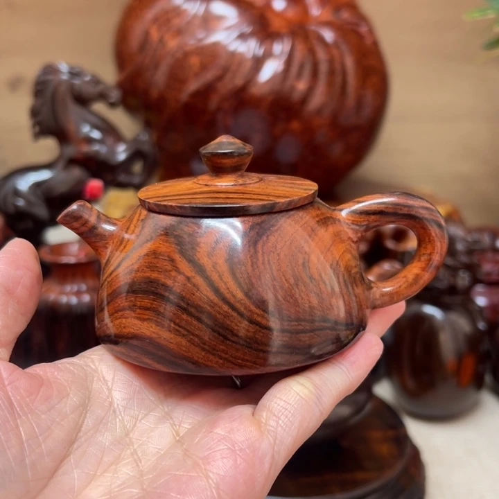 交趾黄檀（大红酸枝）