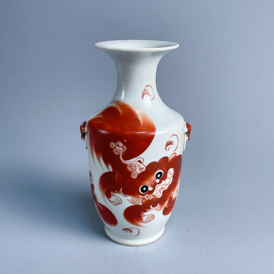 M25GD006819 - 民国矾红太师少保双狮耳衔环瓶/文物收藏/绣花张