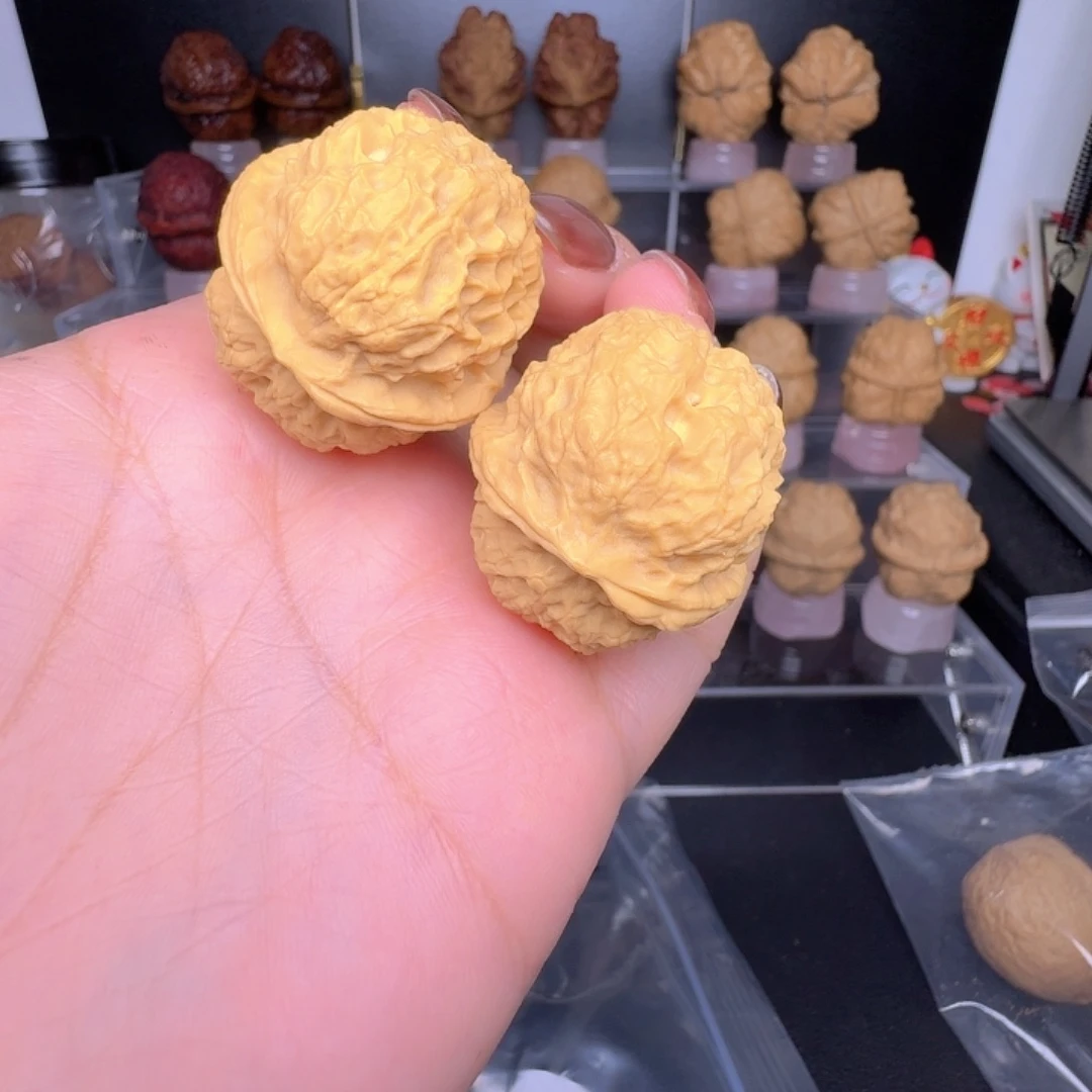文玩核桃吊坠隧单核桃