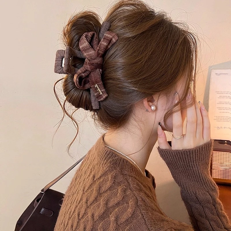 美拉德蝴蝶结抓夹女高级感大号鲨鱼夹子2025新款盘后脑勺头饰