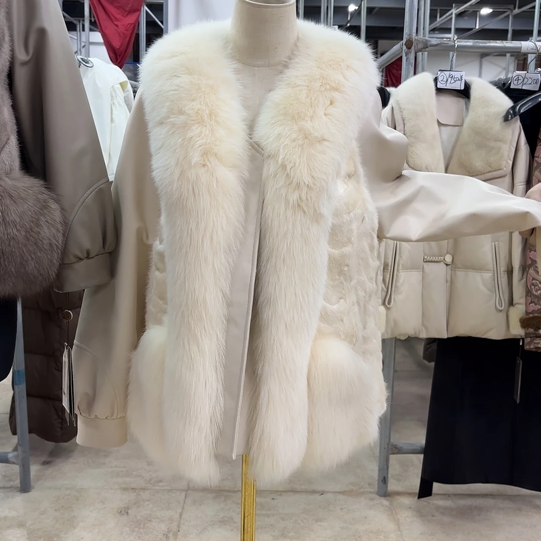 凯撒世家白色进口拼接貂皮