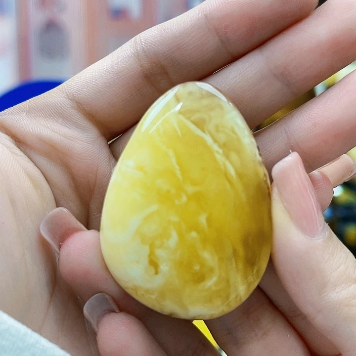 蜜蜡未镶嵌裸石吊坠