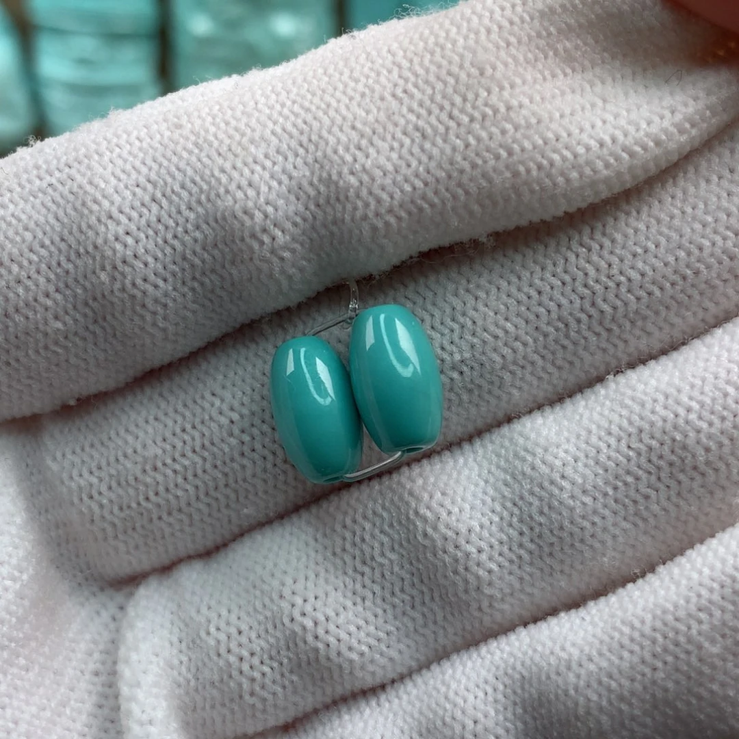 绿松石珠宝玉石未镶嵌