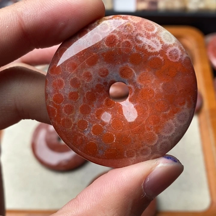 硅化玉颈饰未镶嵌团***官