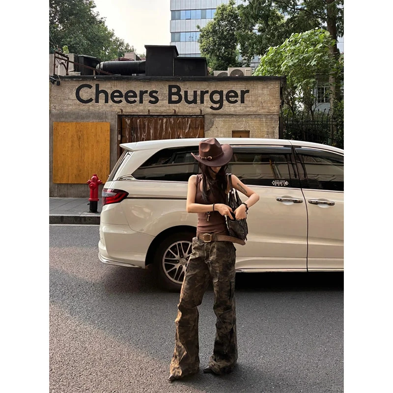 美式复古辣妹纯欲洋气时髦吊带背心外穿高腰设计感迷彩阔腿裤长裤