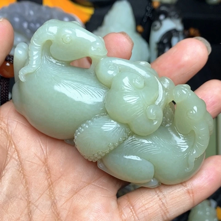 颈饰未镶嵌和田玉