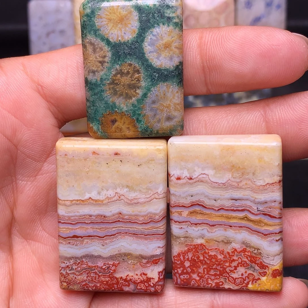 小***河合金硅化珊瑚（珊瑚玉）珠宝奇石