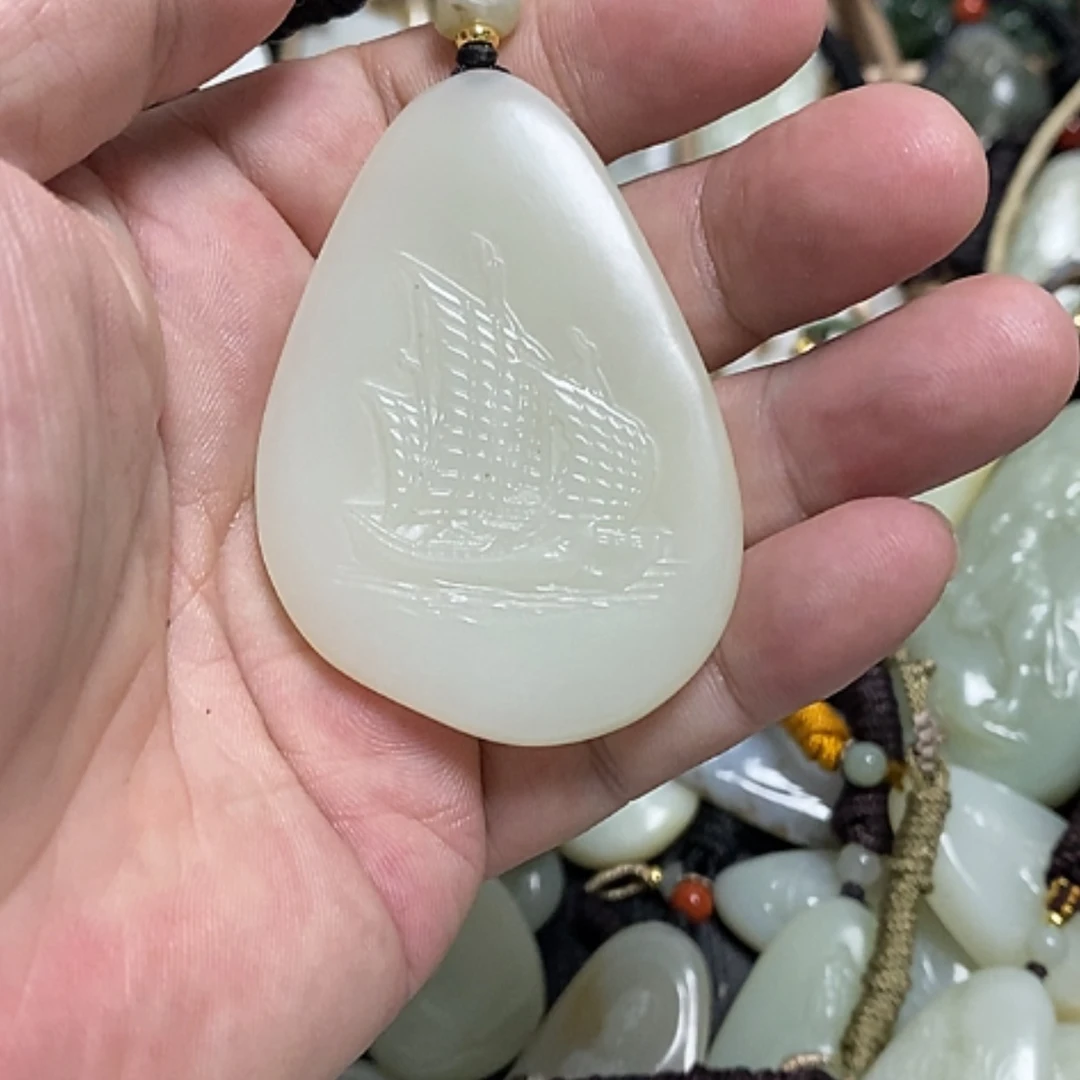 【闪购商品】和田玉（糖玉）未镶嵌颈饰鼠*