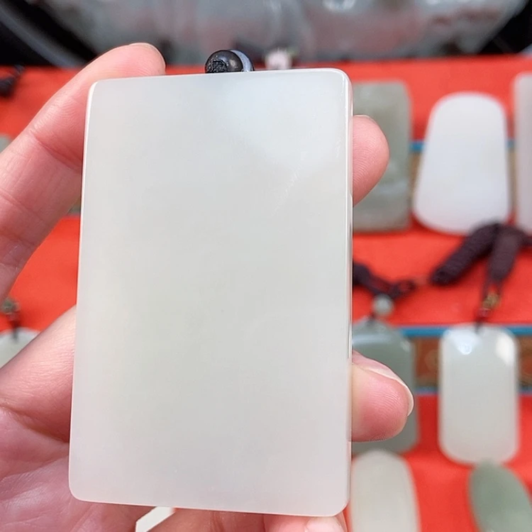 【闪购商品】颈饰未镶嵌和田玉